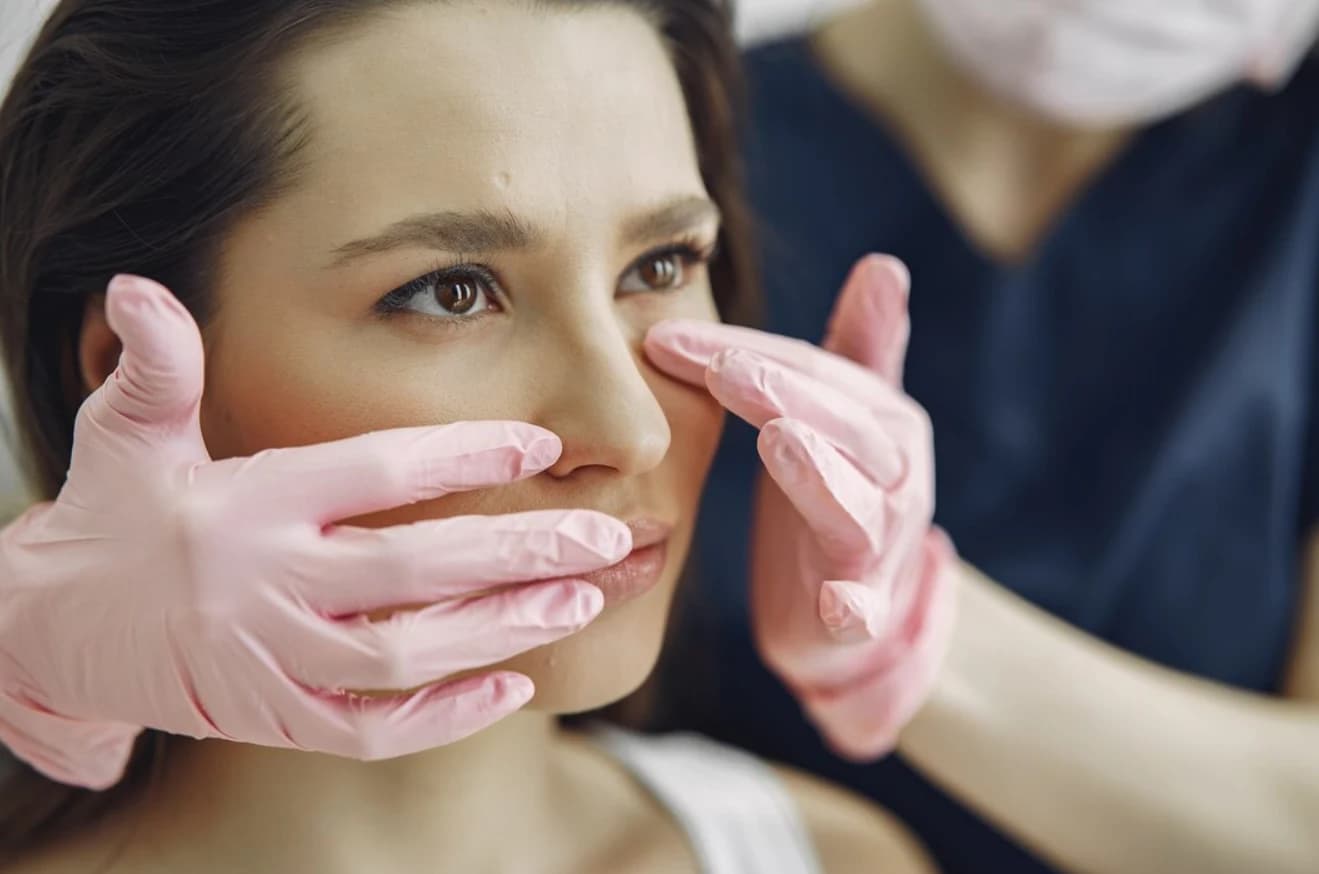 Open or Closed Rhinoplasty: What Is the Difference? Open or Closed Rhinoplasty: What Is the Difference?